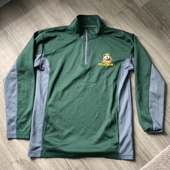 Bundle Of Tees, Sweats, Jackets, Vintage Items - Picture 8 of 12